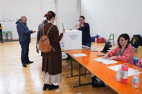 Quattro Comuni Da Oggi Al Voto Alle Urne Alle 23 Il 43 89 Degli