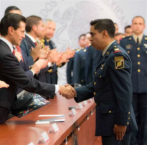 Ceremonia De Ascensos Del Personal Del Estado Mayor Presidencial