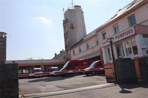 La Caserne Des Pompiers De Saint Brieuc Cambriol E Des Tenues Et Un