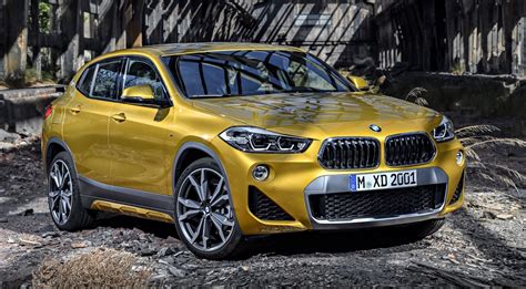 BMW X2, FAST-MOVING FORMS AND ROBUST VOLUMES - Auto&Design