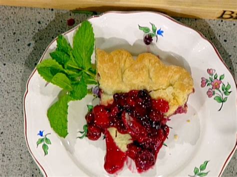 Deep Dish Mixed Berry Pie Emeril Lagasse Food Network