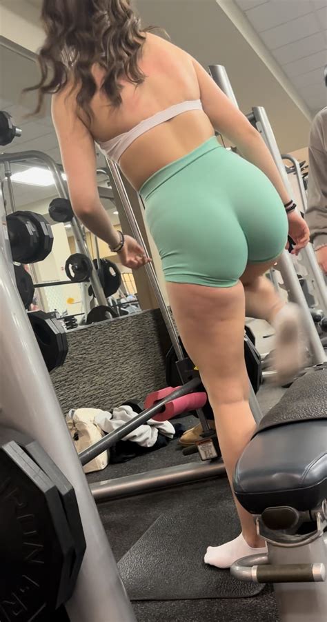 Juicy And Fit College Ass In The Gym In Spandex Shorts Face Shots Short Shorts Volleyball