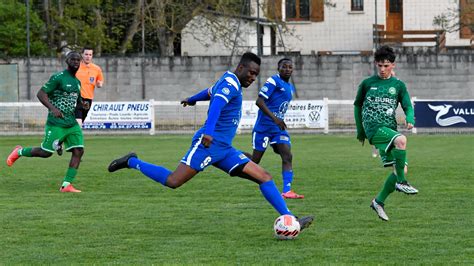 Régional 1 opportuniste Vineuil met fin à la série dinvincibilité