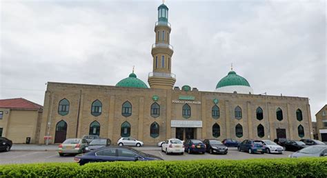 Keighley Markazi Jamia Mosque Given Out Over 100000 Covid 19 Vaccines