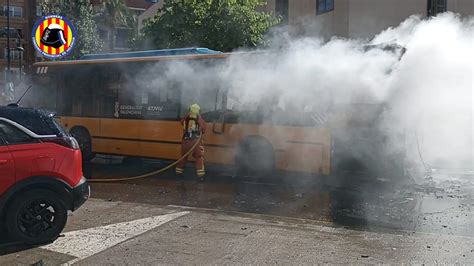 Sucesos Se Incendia Un Autob S En Quart Poblet Sin Causar Da Os