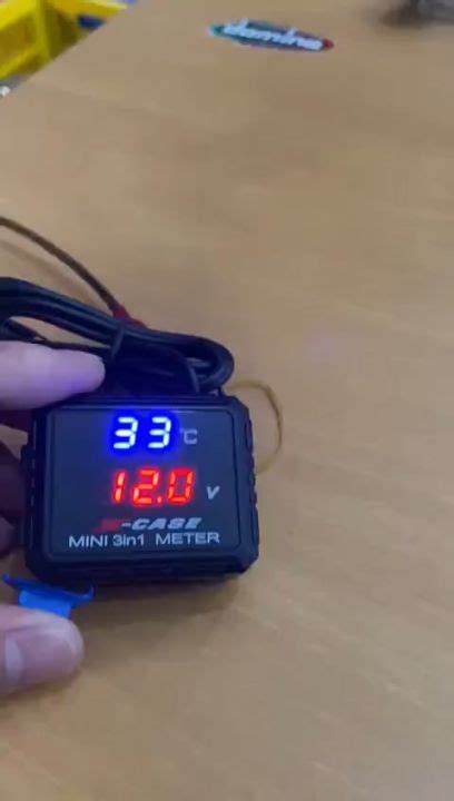 VOLTMETER AKI 3 IN 1 USB TEMPERATURE VOLTAGE PLUS BREKET DAN BAUT