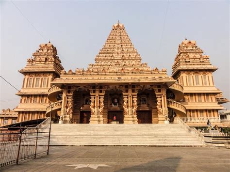 Chhatarpur Temple, Delhi