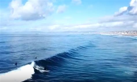 Redondo Beach Breakwall Surf From Land And Air Easy Reader News