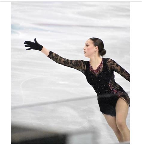 Alina Zagitova Figure Skating Athlete Ballet Skirt Ice Angel