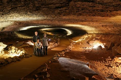 Sharks Once Swam in Mammoth Cave - News Version