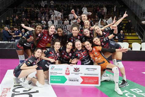 Coppa Italia A2 F La Finale sarà Perugia Busto secco 3 0 delle umbre