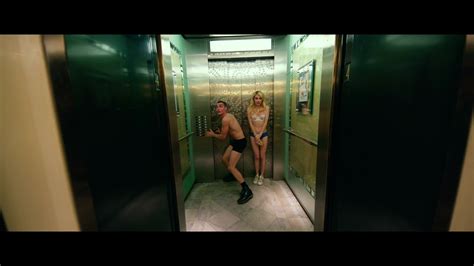 Emma Roberts Nude Pics Page