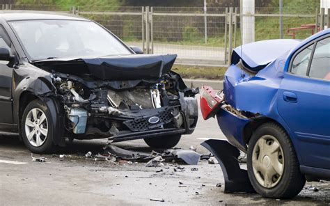 Verkehrsunfall In Landau Mit M Llabfuhr Mitarbeiter Angefahren