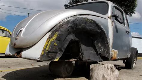 Por Qu Hay Tantos Carros Abandonados En Las Calles De Caracas Bbc