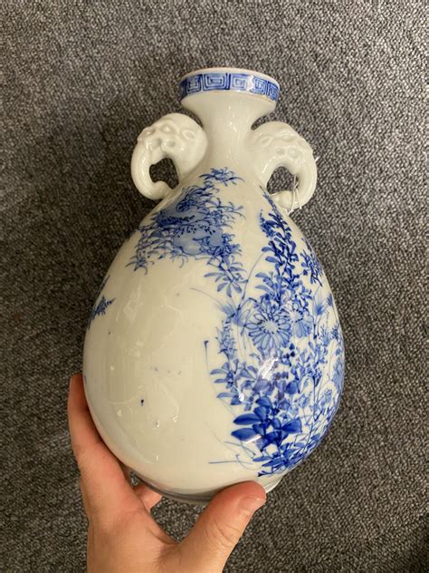 Lot 145 Vase Japanese Seto Blue And White Porcelain