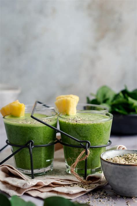 Easy Pineapple Spinach Smoothie Recipe Raepublic