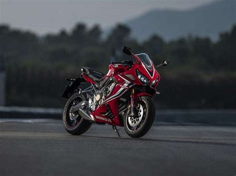 New Honda Cbr R And Cb R Launched Check Price In India Specs