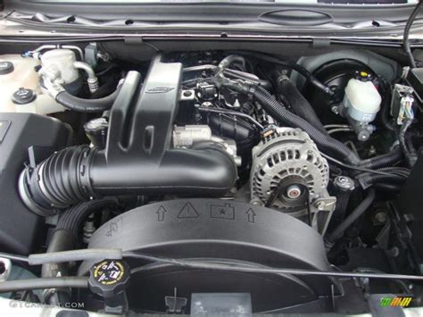 2006 Gmc Envoy Xl Denali 4x4 5 3 Liter Ohv 16 Valve Vortec V8 Engine Photo 43730436