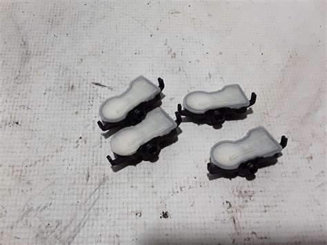 Used RENAULT Megane Tire pressure sensor 407004CB0B