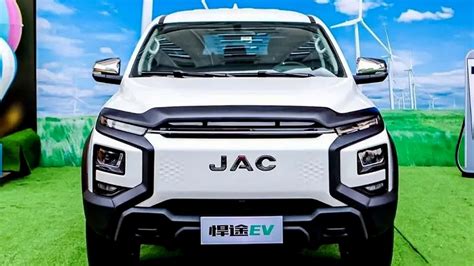 Nova picape elétrica da JAC que virá ao Brasil surge outra dianteira