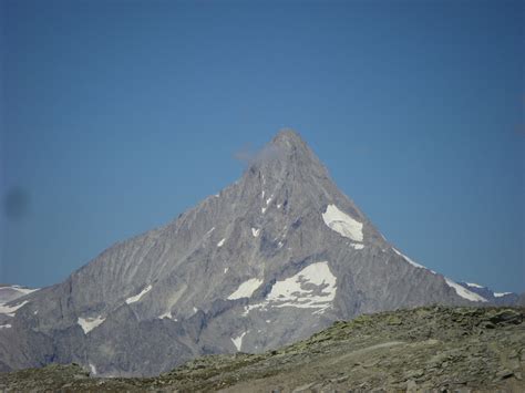 Wundersch N Und Abweisend Das Bietschhorn Fotos Hikr Org