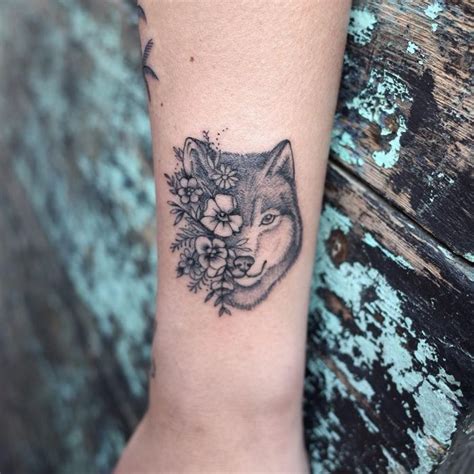 50 Of The Most Beautiful Wolf Tattoo Designs The Internet Has Ever Seen