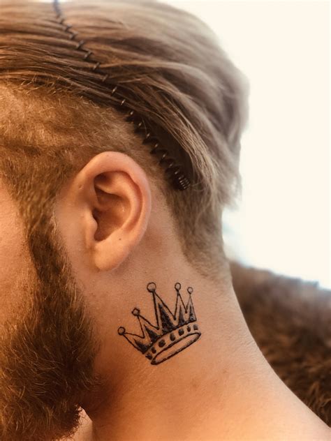 Share 64 King Tattoos On Neck Best Incdgdbentre