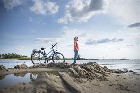 Lange Fietstocht Op Het Strand