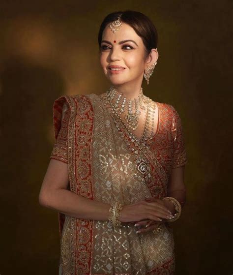 Nita Ambani Flaunts Daughter, Isha Ambani's Wedding Jewellery At Anant ...