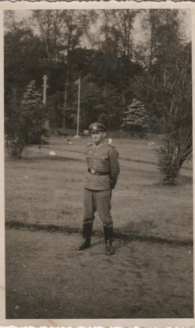 PHOTO SOLDAT ALLEMAND guerre WW2 caporal pose avec sa baïonnette 2475