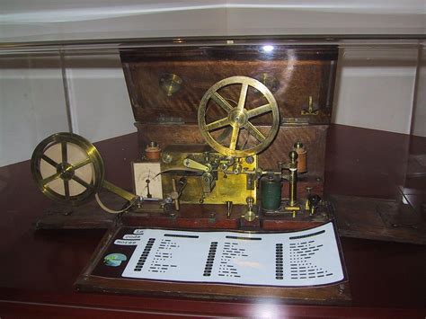 Morse Telegraph 1837 Télégraphe Wikipédia Edison Industrial