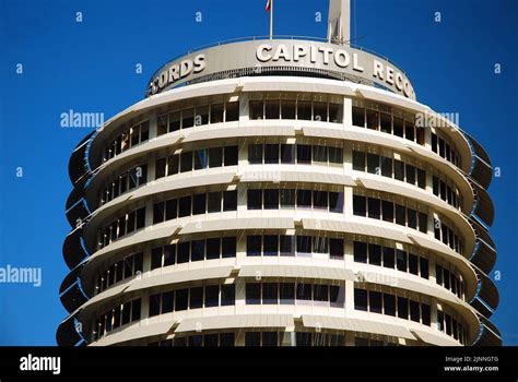 The Capitol Records Building A Landmark In Los Angeles Was Built To