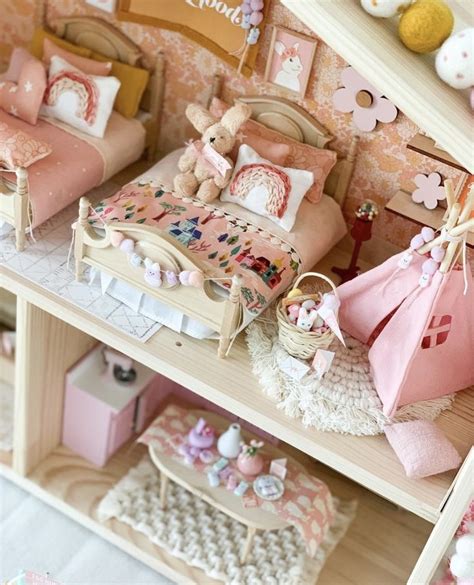 Pin Van Suzanne Mann Op Living In A Doll House Poppenhuizen