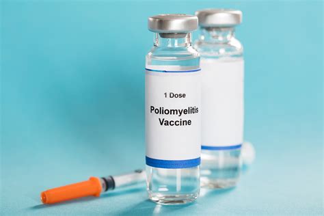 Poliomielite più ci si vaccina meno si rischiano danni da vaccini