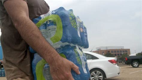 Jackson announces water distribution sites; fairgrounds to stop ...