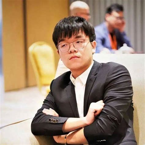 今天的一些比赛（柯洁等出战大棋士赛16强赛） 金恩善 陶欣然 解说