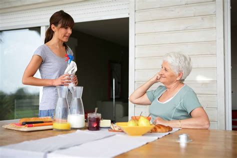 Aide à domicile présentation des différents types d aides Cap Retraite