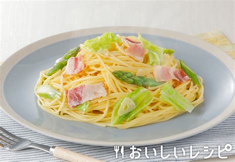 迷ったらこれ！アレンジ無限の塩パスタ（キャベツとアスパラガス）♪｜おいしいレシピ エバラ食品