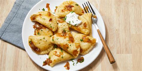 Authentic Polish Potato And Cheese Pierogi Recipe Bryont Blog