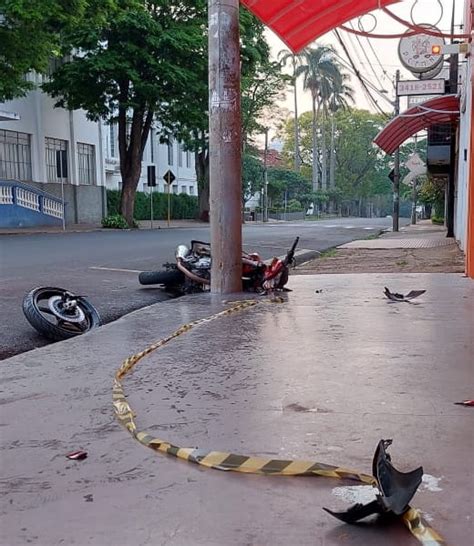 Acidente Moto Tira A Vida De Jovem De Anos Em Frente Funda O