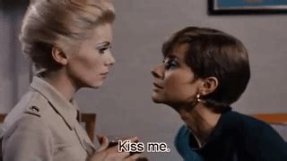 Belle De Jour Deneuve Page Lesbian Kiss Scene On Make A