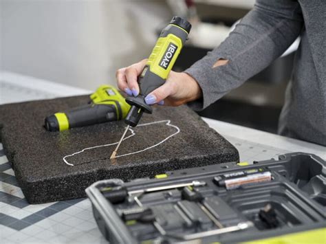 Ryobi 4v Usb Lithium Foam Cutter Kit Fvh64k Pro Tool Reviews