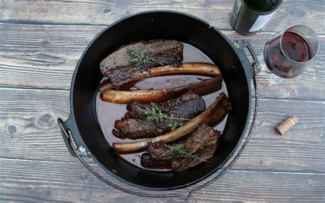 Wildgulasch Aus Dem Dutch Oven Bbqpit De