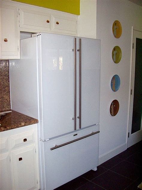 Jenn Air Floating White Glass Fridge I Want This Glass Fridge Kitchen Appliances Refrigerator