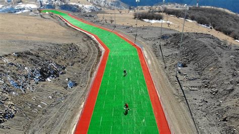 Worlds Longest Dry Ski Slope Opens In Russia Ski Slopes Skiing World