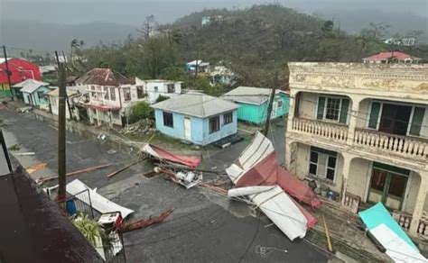 Beryl Se Convierte En Un Hurac N Catastr Fico De Categor A Cinco