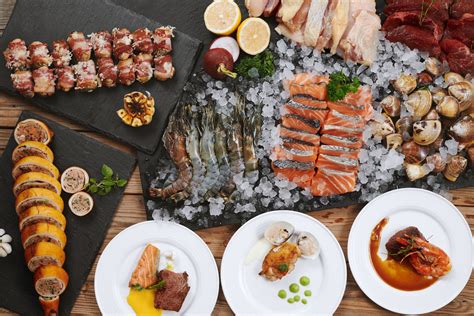 Buffet Surf And Turf Món Ẩm Thực Biển Và Đồ Nướng Hấp Dẫn