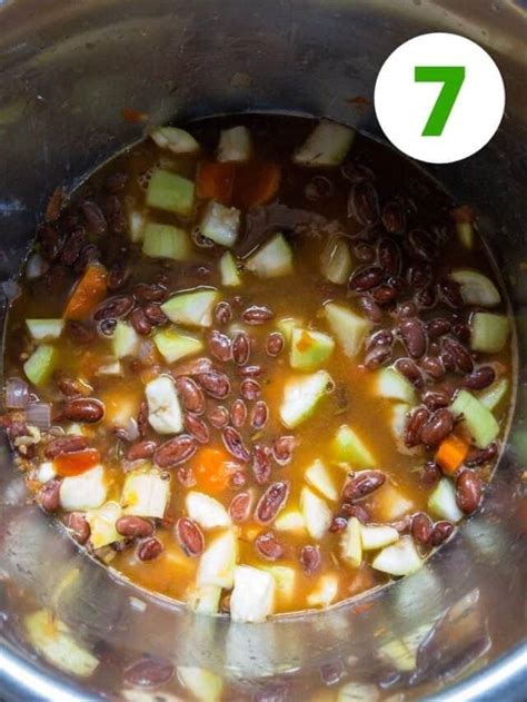 Simple red kidney beans soup with veggies - Everyday Nourishing Foods