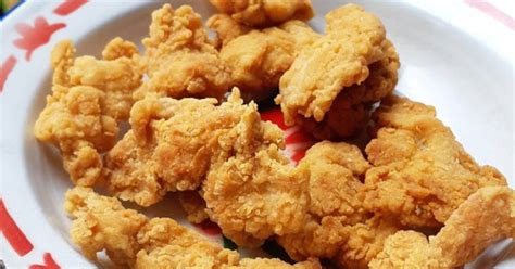 Resep Ayam goreng tepung krispi oleh zizi - Cookpad