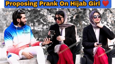 Proposing Prank On Cute Girl Awaisbhatti28 Youtube